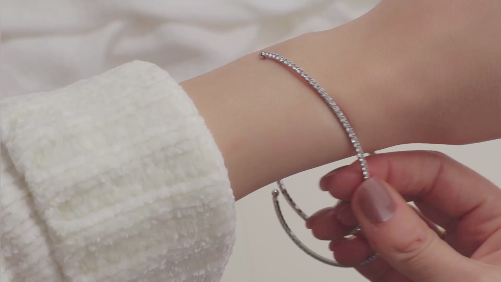 The Duo Bangle in Silver