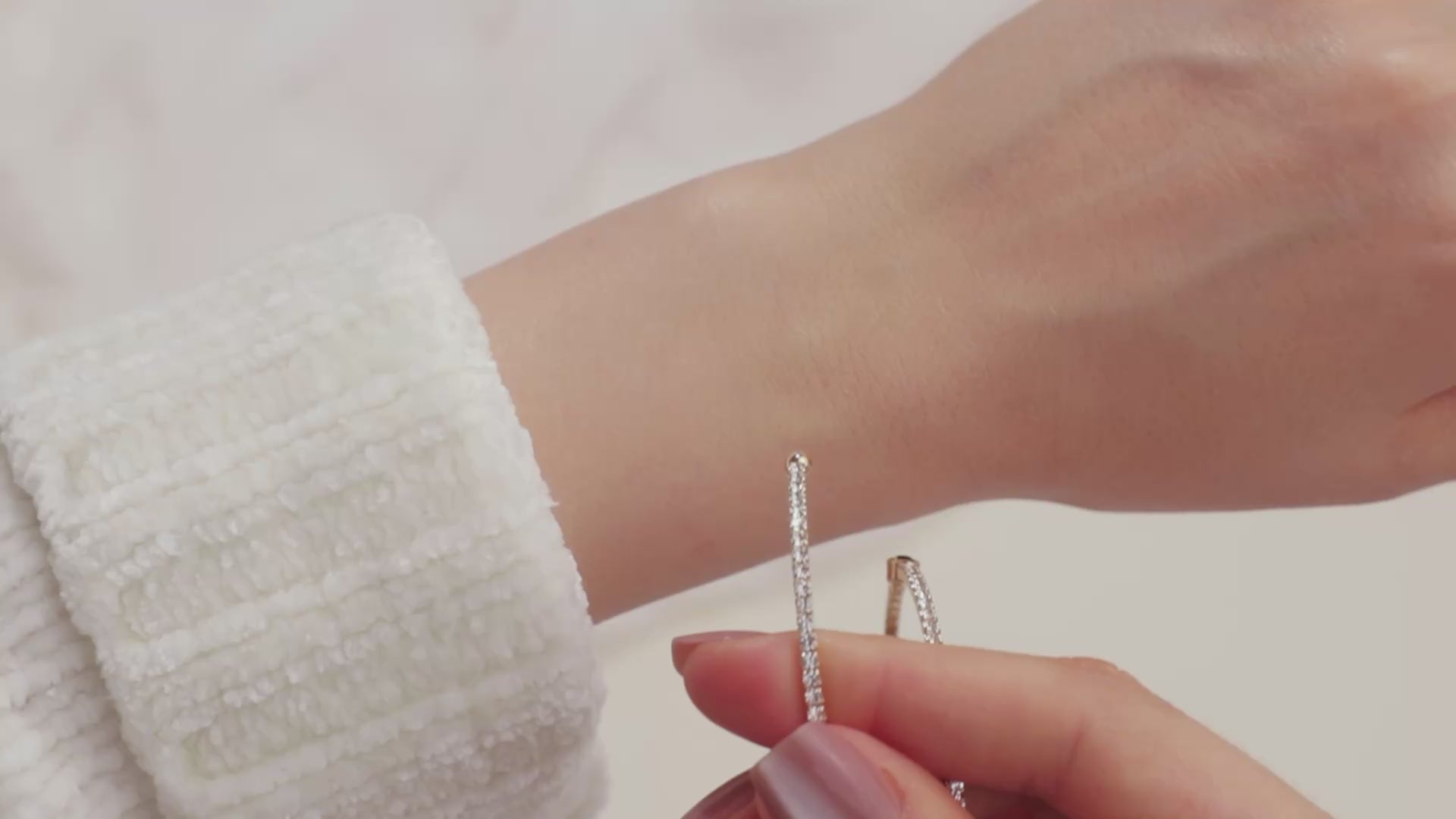 May Emerald Birthstone Bangle
