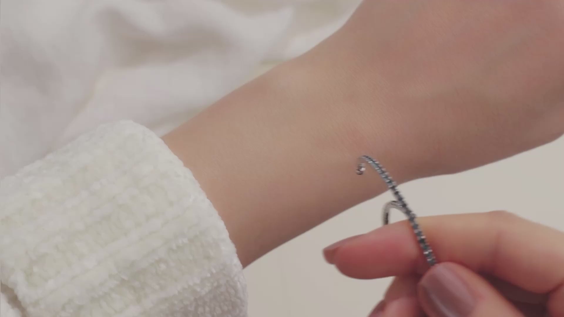 September Sapphire Birthstone Bangle